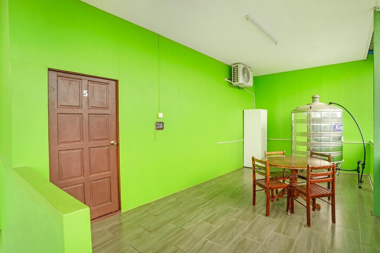 Oyo 90462 Padang Besar Green Inn Eksteriør billede